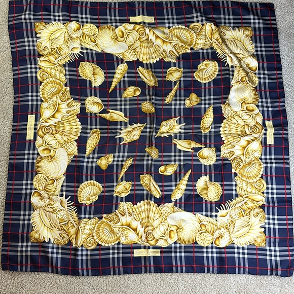 Burberrys Silk Sea Shell Scarf - Picture 1 of 7